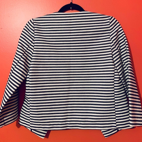 Blazer - Picture 6 of 8